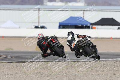 media/Oct-05-2025-CVMA (Sun) [[beeef4f201]]/Race 2-Supersport Middleweight/